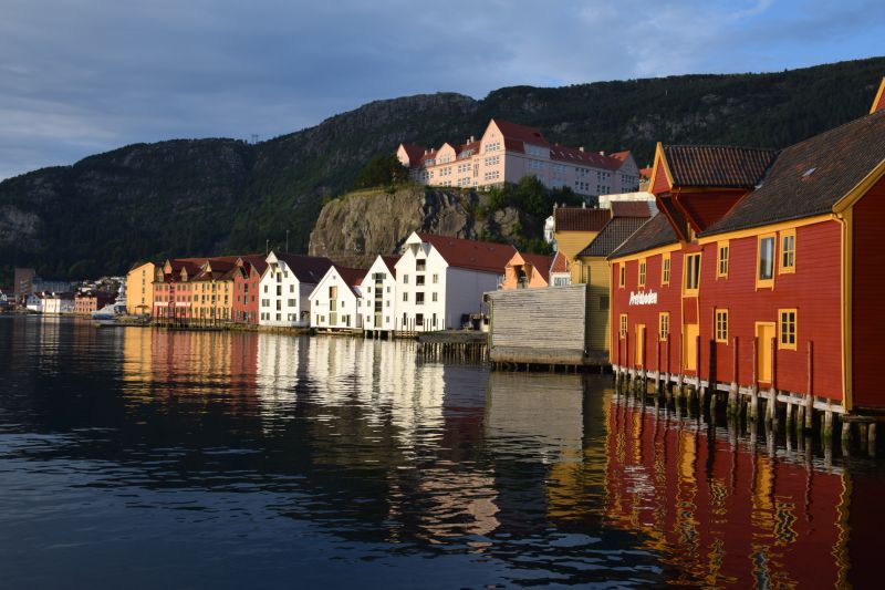 Norway – Bergen, Hardangerfjorden & Waterfalls