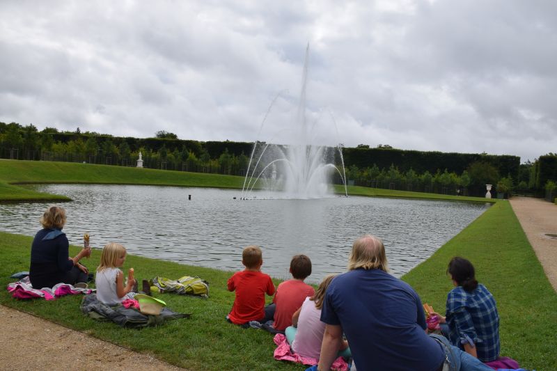 Picnic spot whilst the fountains did their thing in time with the classical music